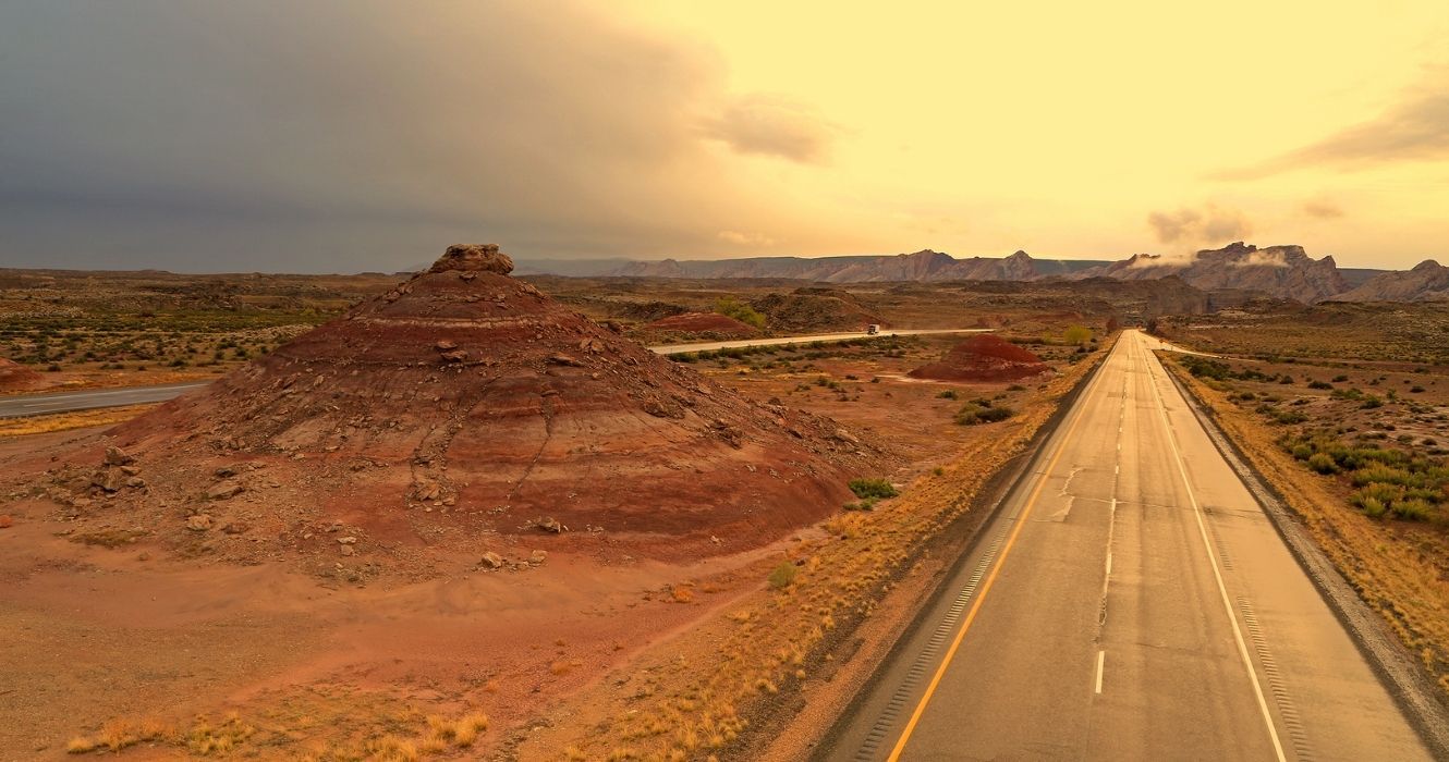 Duas semanas de viagem: US Cross Country na I-70 3 interestadual 70 através de utah